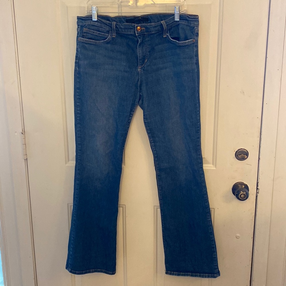 Joes Jeans  W 32. Petite Bootcut
